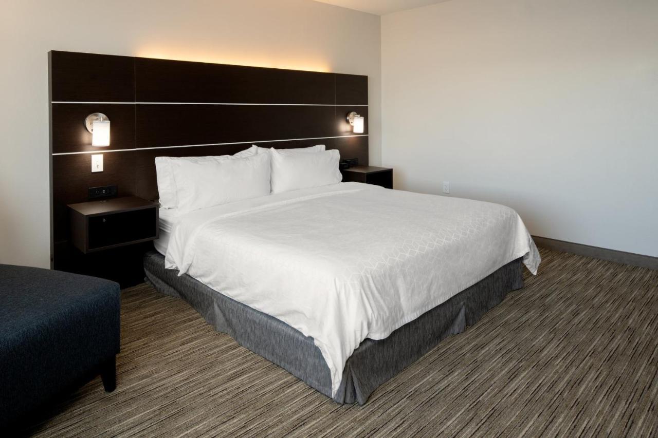 Holiday Inn Express & Suites - Bullhead City By Ihg Exterior photo